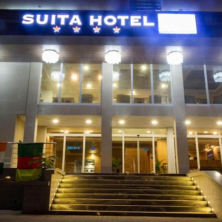 Suita Hotel Yaoundé Exteriör bild